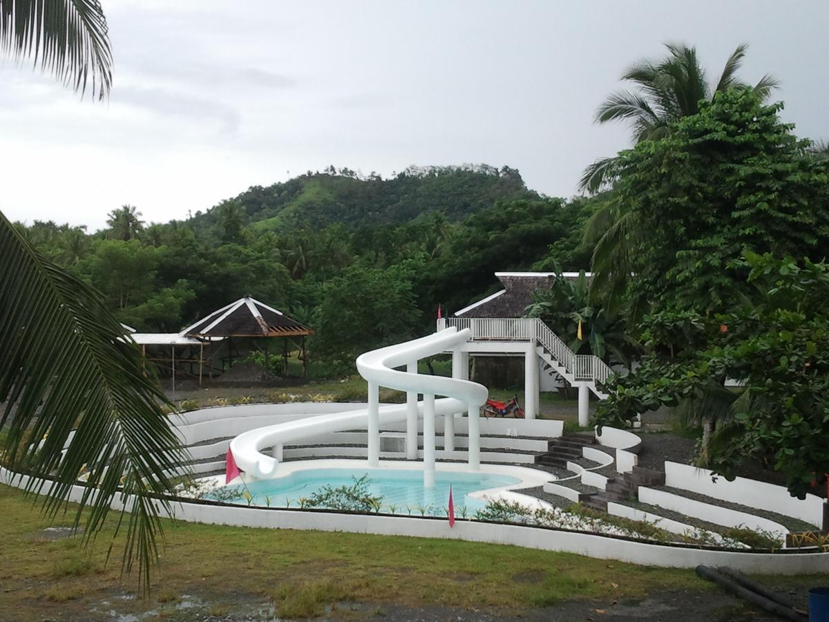 Gazebo Pools And Restaurant Otel Cabadbaran Dış mekan fotoğraf